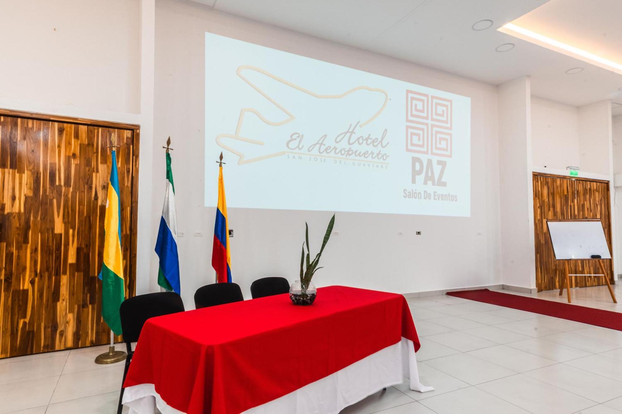 Hotel El Aeropuerto San José del Guaviare Extérieur photo
